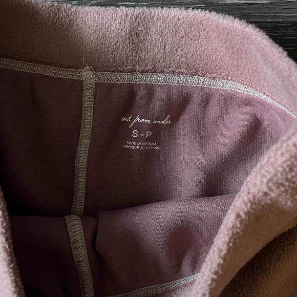 Urban Outfitters Out From Under Bethany Lounge Set - Picture 5 of 9